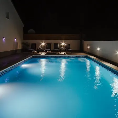 ヴィラ Lanterna Prapatnica