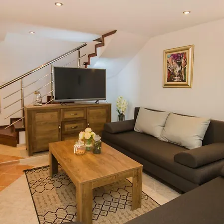 ヴィラ Lanterna Prapatnica